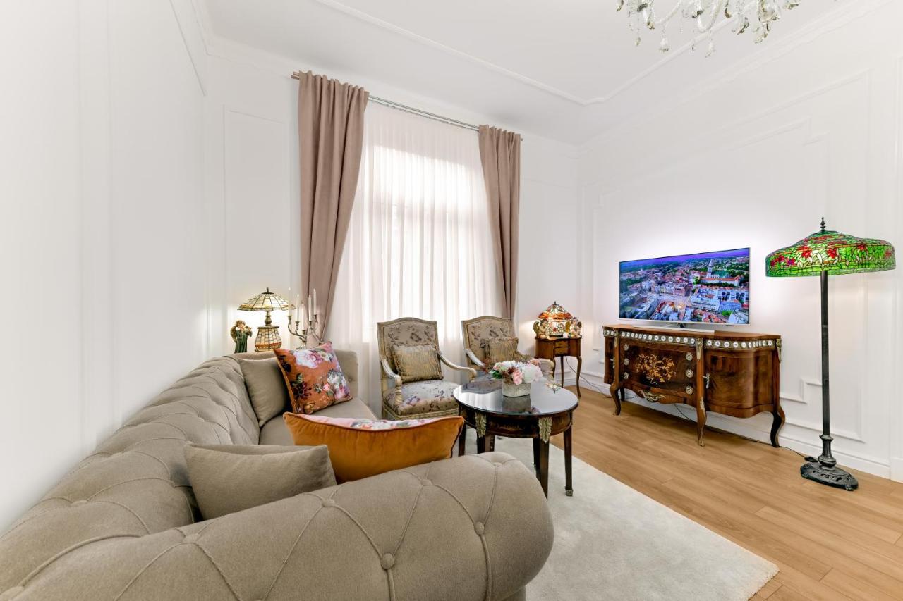 Luxury Class Apartment - 1St Floor, Large Apartment, Downtown, Newly Renovated, Fast Wifi, 4X Air Conditioning Zagreb Eksteriør bilde