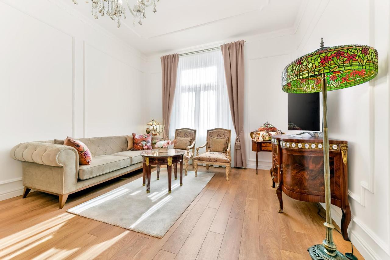 Luxury Class Apartment - 1St Floor, Large Apartment, Downtown, Newly Renovated, Fast Wifi, 4X Air Conditioning Zagreb Eksteriør bilde