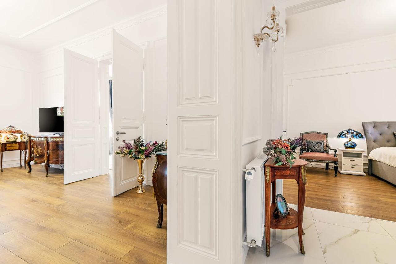 Luxury Class Apartment - 1St Floor, Large Apartment, Downtown, Newly Renovated, Fast Wifi, 4X Air Conditioning Zagreb Eksteriør bilde